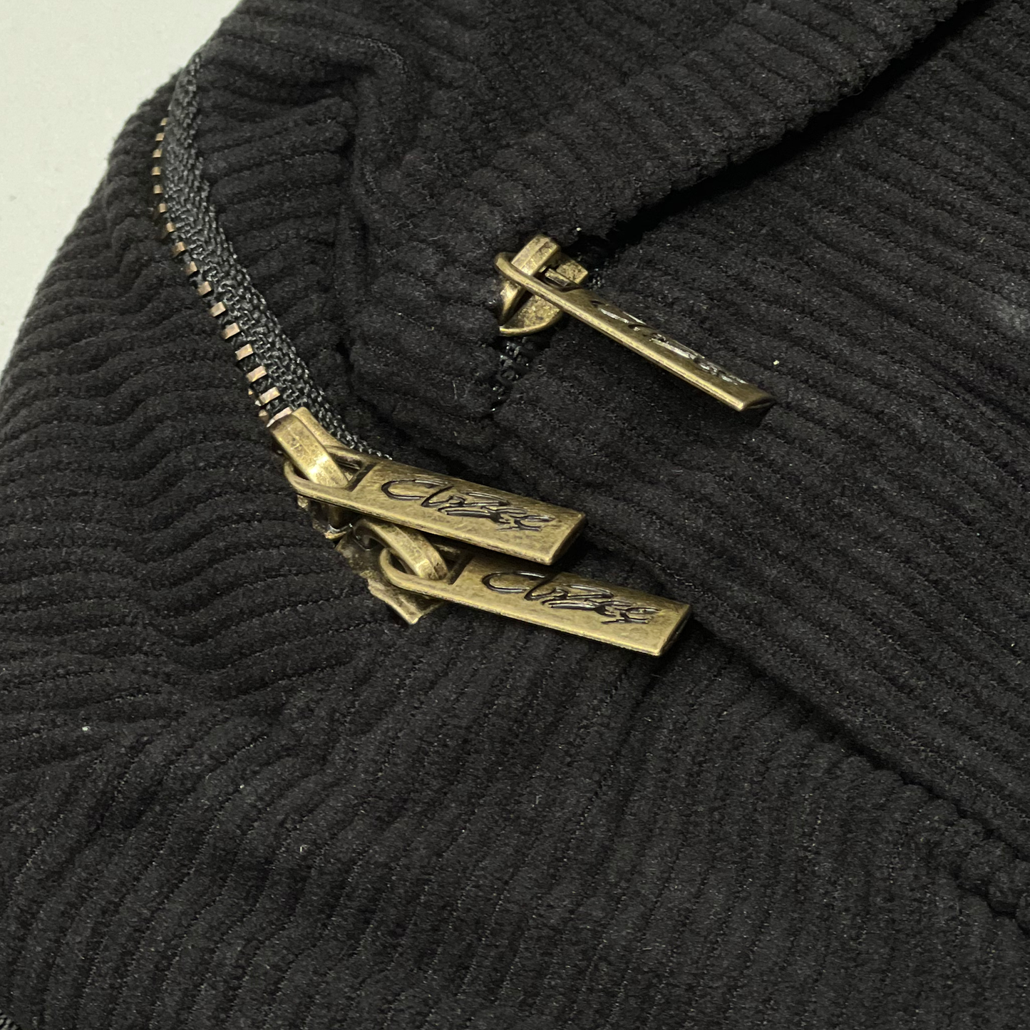 CloZee - Noire Corduroy Fanny Pack